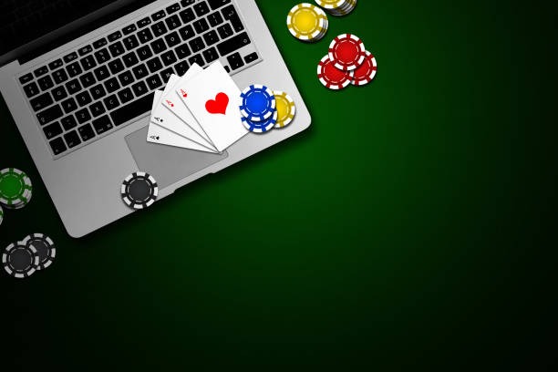 Casino Hold'em live table on rogtoto gacor showing dealer, player cards, and betting controls